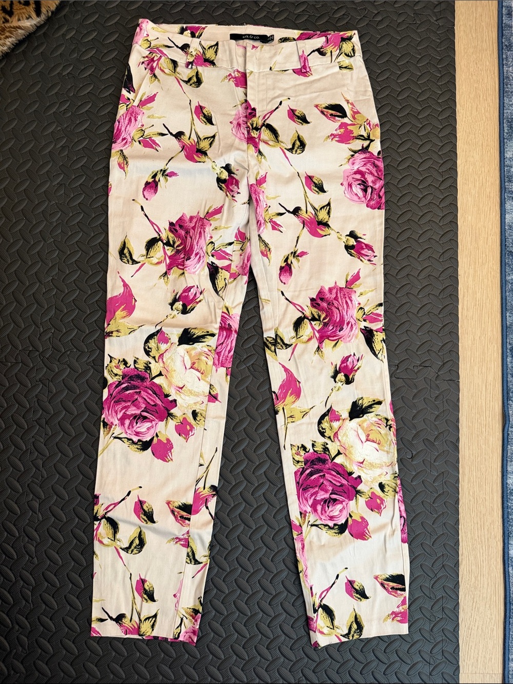 Ark & Co Cream Floral Skinny Pants with Pink Roses